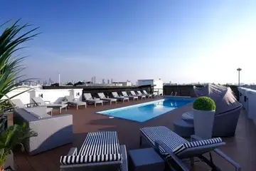 Dachpool 2