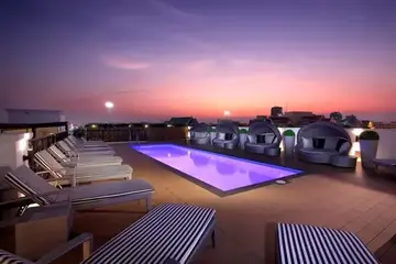 Dachpool 5