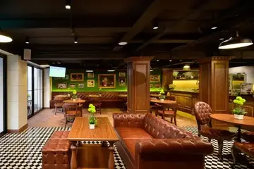 Millionaire Club & Bistro 2